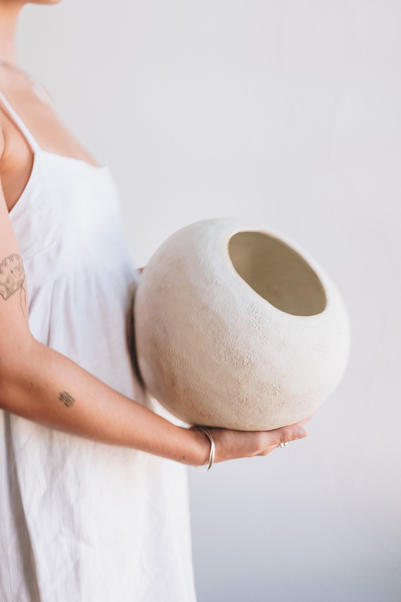 Moon Vase in White