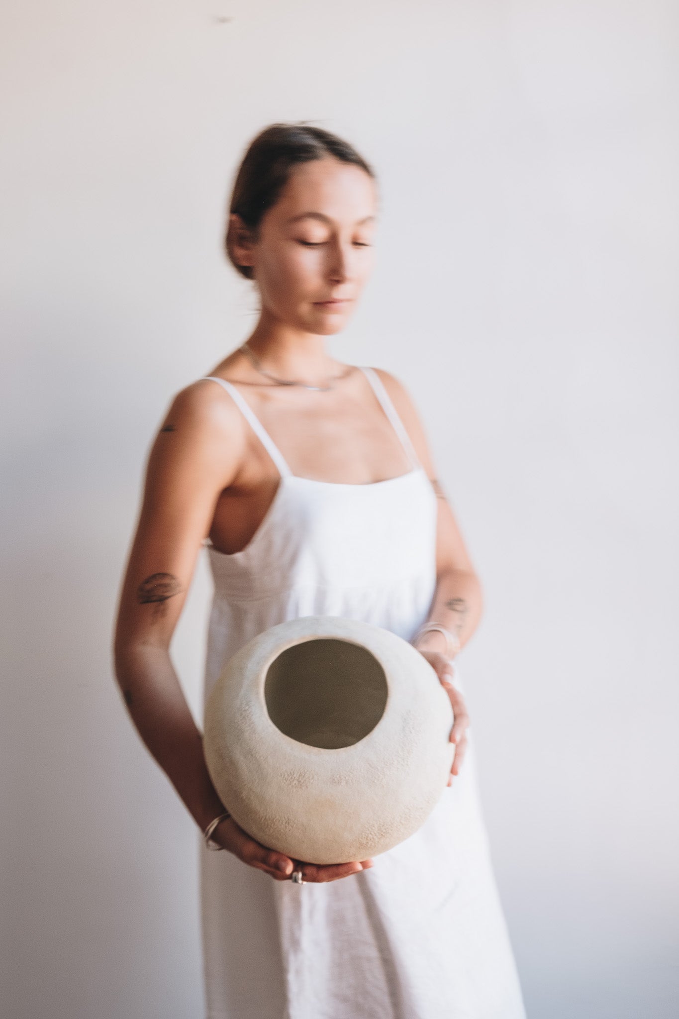 Moon Vase in White