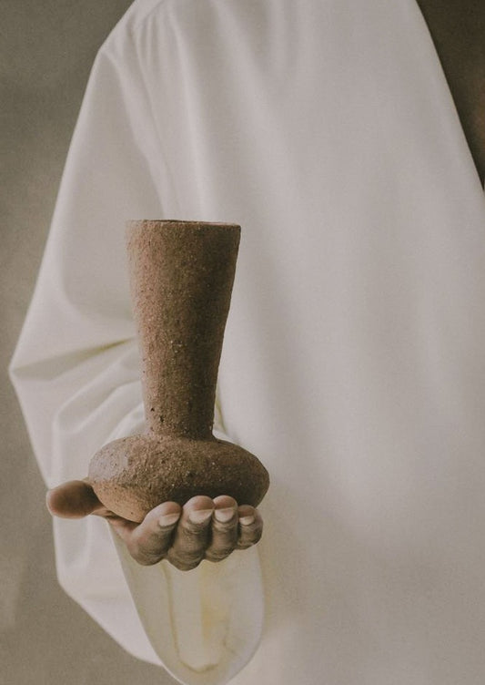Savanna 01 Vase in Terracotta or White stoneware